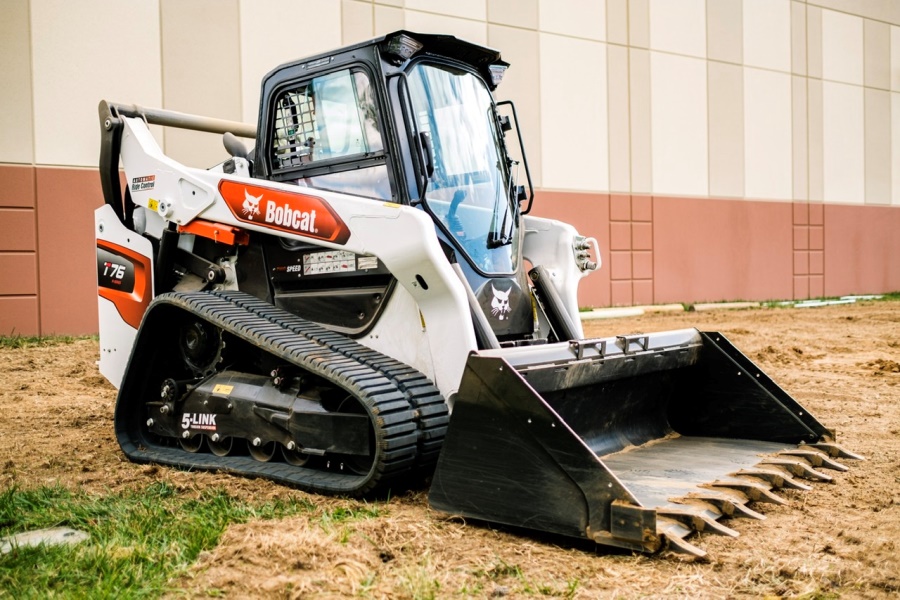 doosan-bobcat-bob-cat-steiner-ryan