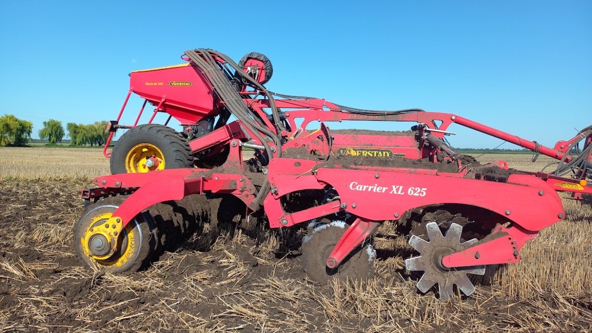 Väderstad Carrier XL 625 на практиці: менше проходів, більше