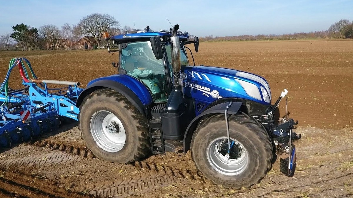 Трактор New Holland T7.315