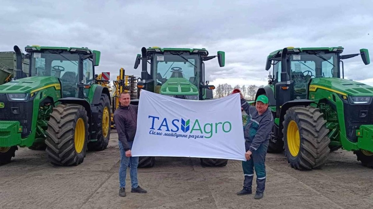 Північний кластер ТАС Агро придбав 3 443-сильних тракторів John Deere ...