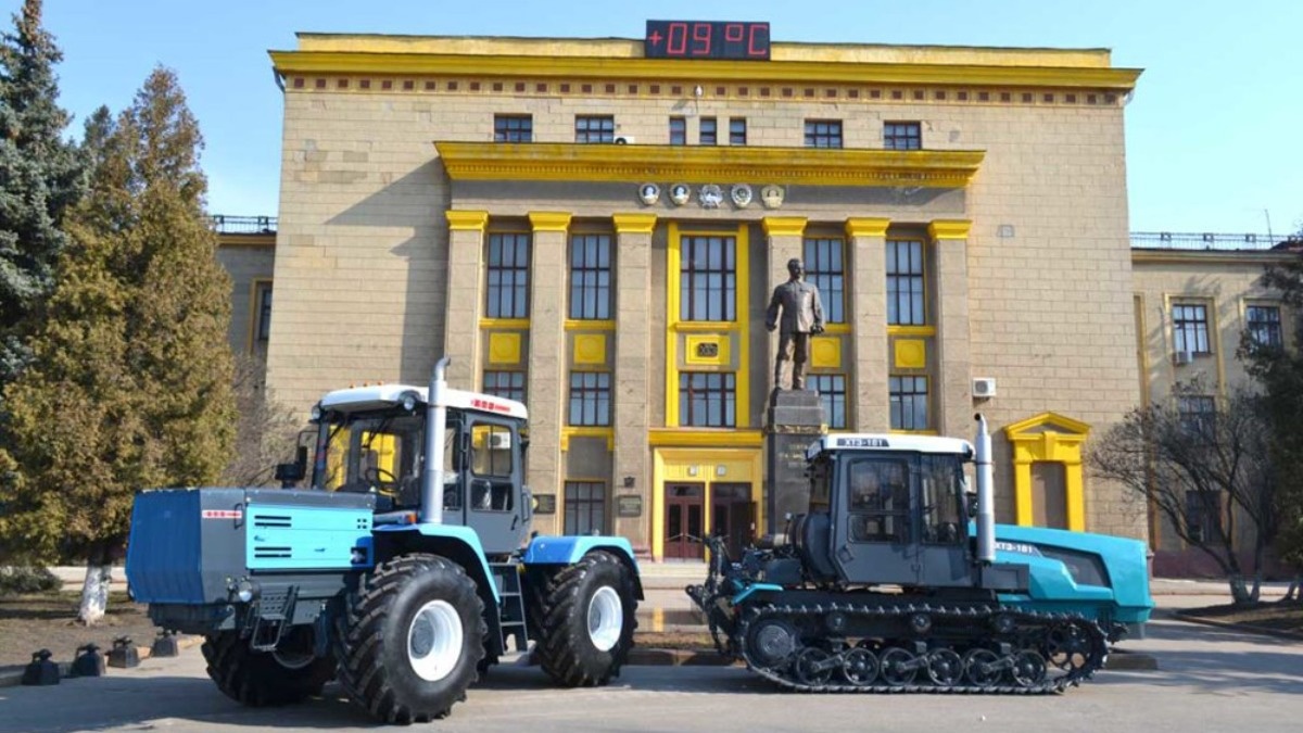 Рαшиcτи повністю знищили тракторний завод ХТЗ. Новости :section-UKR.NET.